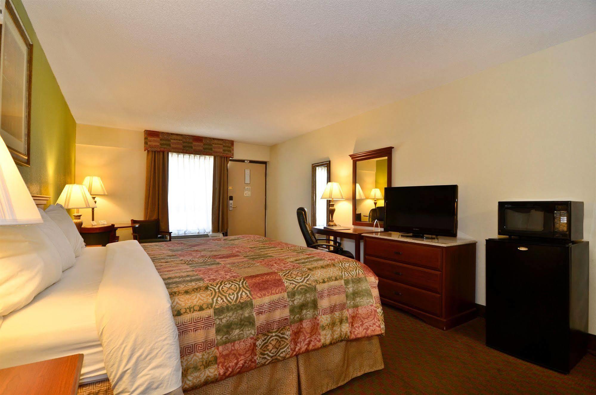 Best Western - Fayetteville Dış mekan fotoğraf